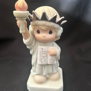 2001 Precious Moments America You’re Beautiful